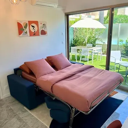 Elegant 2 Pieces A Antibes A 30M De La Plage Avec Piscine 公寓 *